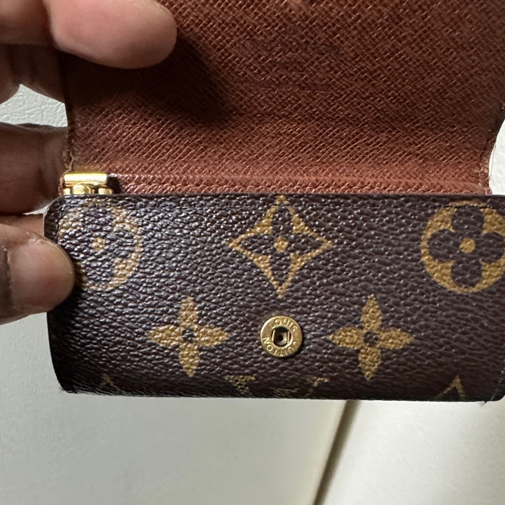 Louis Vuitton Monogram Canvas Key Pouch in Brown with Gold Snap - Picture 12 of 16